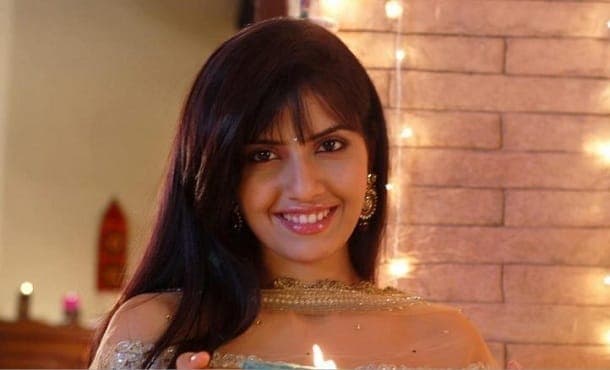 Smriti Kalra Height, Weight, Age, Wiki, Biography, Affairs, Family & More